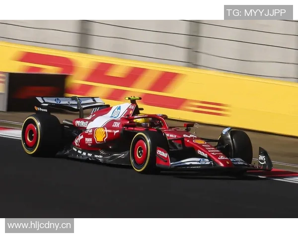 F1全记录汉密尔顿再度登台展现王者风采书写赛场传奇时刻 F1全记录汉密尔顿再度登台展现王者风采书写赛场传奇时刻